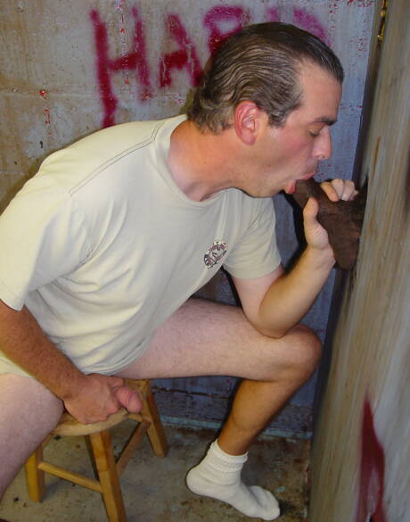 Gay Gloryhole Pics