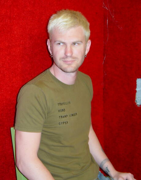 American pornstars bodybuilder Chris Dano and young boy Luke Cross fuck after  interracial blowjob