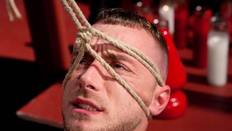 Nice american boys bull Cavin Knight and otter Jessie Colter drilling an ass