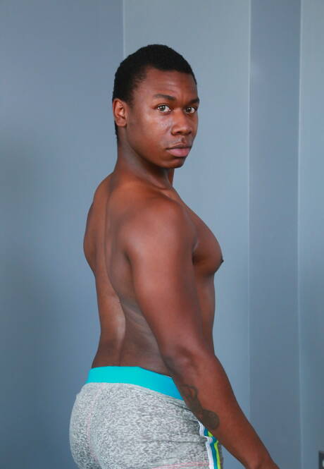 Gay Shorts Pics
