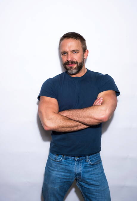 American beefcake Dirk Caber shows a strong body