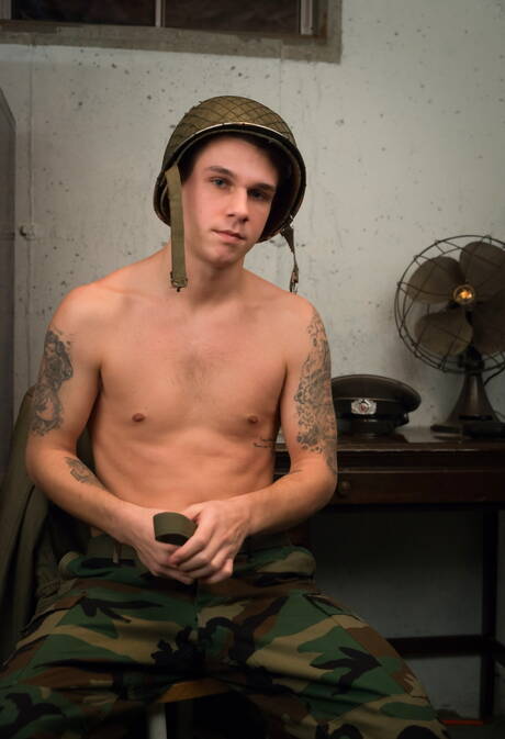 Military Gay Men Pics