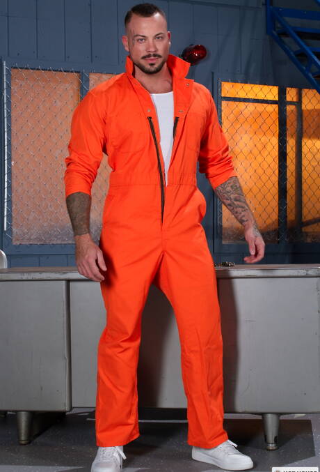 Two american boys hunk Brian Bonds and strong bull Sean Duran drilling an ass