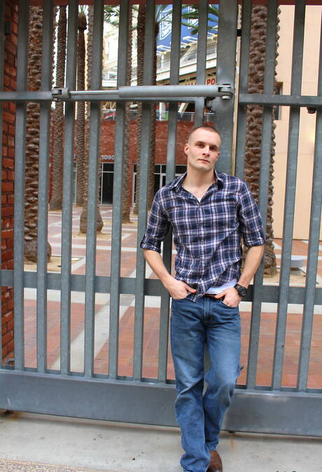 American young dude Colton Phobos posing nude and showing hot butt outdoor