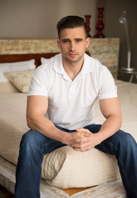 Nice american boys beautiful boy Ty Thomas and well-built Mathias fuck after blowjob and fisted