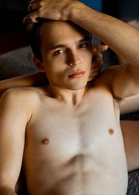 Young Gay Pics