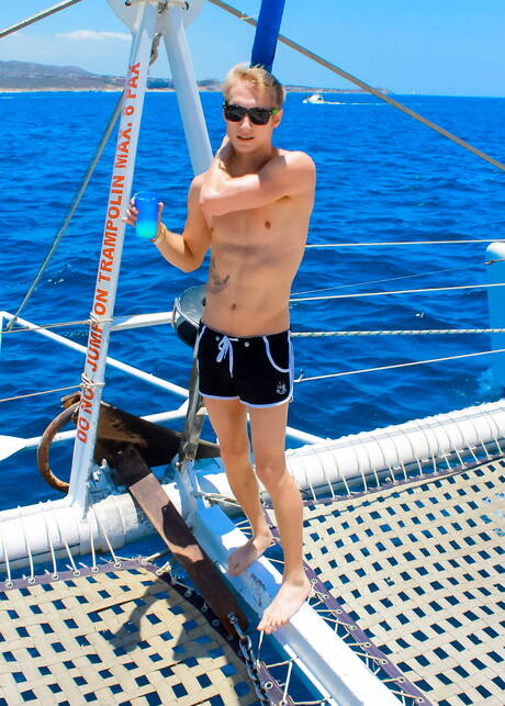 Shameless guys Max Carter, Luke Allen and Kyle Ross in hot 3some anal sex at pool