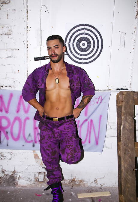 Arad WinWin, Dato Foland, Francois Sagat, Levi Karter in rare BTS photos