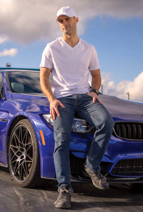 Canadian well-built Gabriel Clark and  Travis Connor fuck after dick sucking outdoor