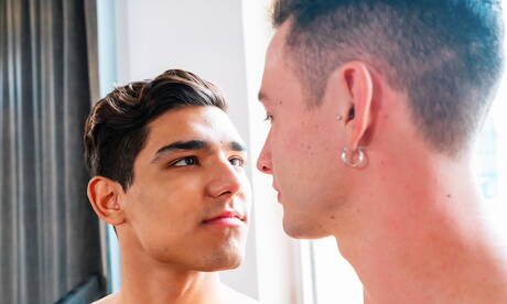 Shameless guys Felix Harris, Fabrice Rossi and Italo Van Ewen in hot threesome anal sex