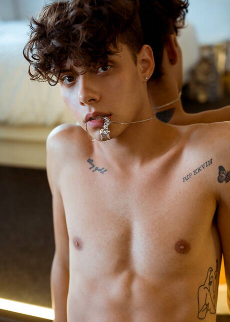Gay Twink Pics