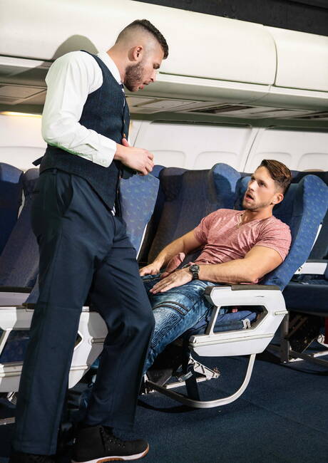 Gay Undressing Pics