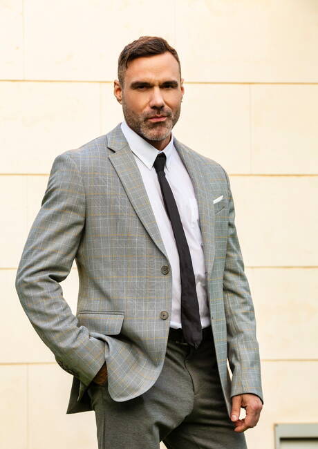 Canadian muscular Manuel Skye and english hairy stud Gabriel Phoenix fuck ass after sucking cock