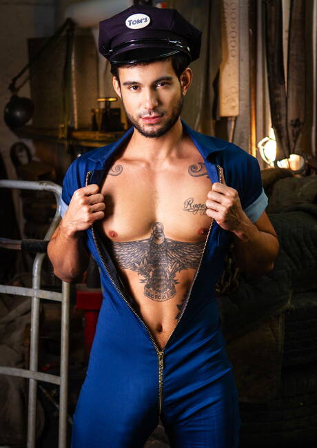 Naked Men Pics