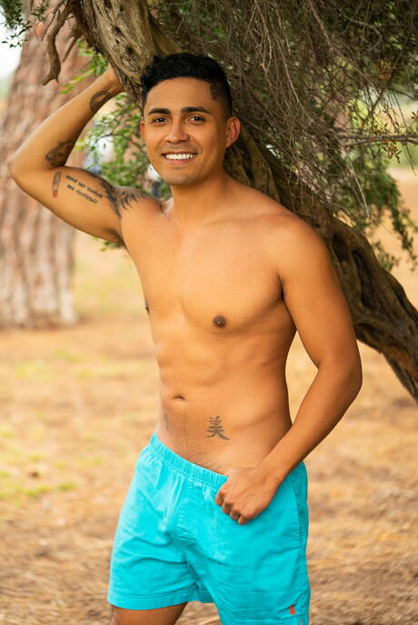 Latino stud Ricky Donovan and well-built Brock in hot homosexual scene outdoor