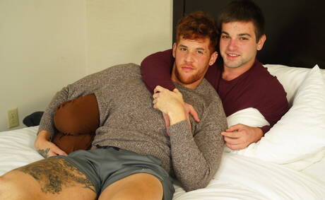 Gay Undressing Pics