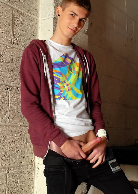 Slovak hot twink Brad Fitt and young Lex Blonde in hot homosexual action