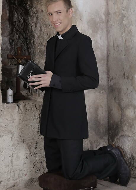 Nasty guys Adrian Smallwood, Sven Laarson and Will Sims drilling an ass