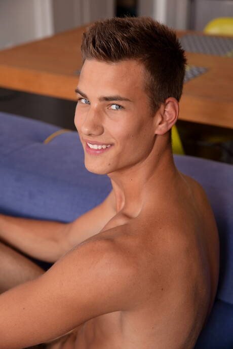 Gay Male Pics