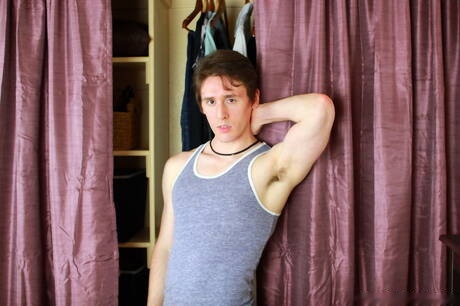 Two american guys hunk Leo Sweetwood and twink Dirk Wakefield have anal sex