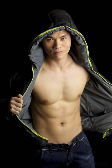Asian superstud Ben posing nude