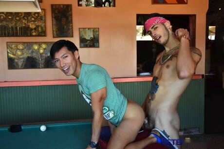 Japanese Gay Pics