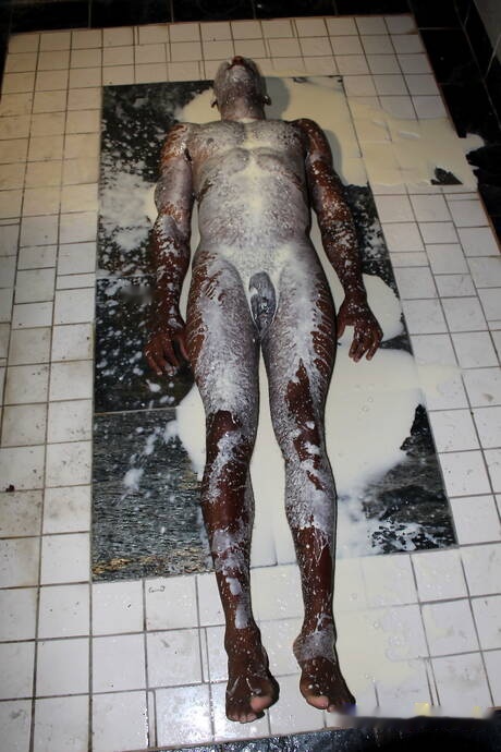 Sexy americans, husky guy Osiris Blade and bull Ken Ott in hot ass fuck action in hot shower