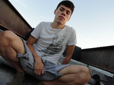 Gay Undressing Pics