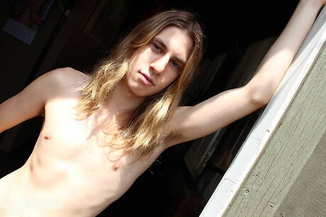 Long Hair Gay Men Pics