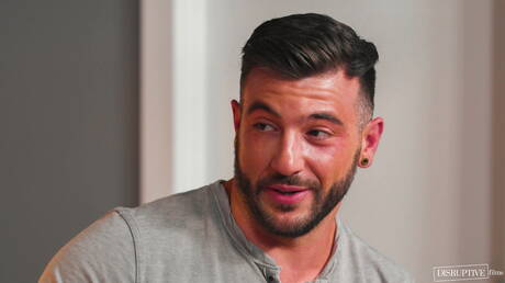 American hot twink Trevor Harris and hunky guy Ian Holms fuck after dick sucking