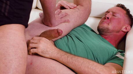 American stars hunky guy Jj Knight and superstud Pierce Paris in hot homosexual scene