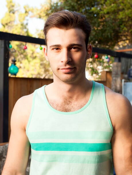 American hairy stud Jarec Wentworth jerk off his dick outdoor