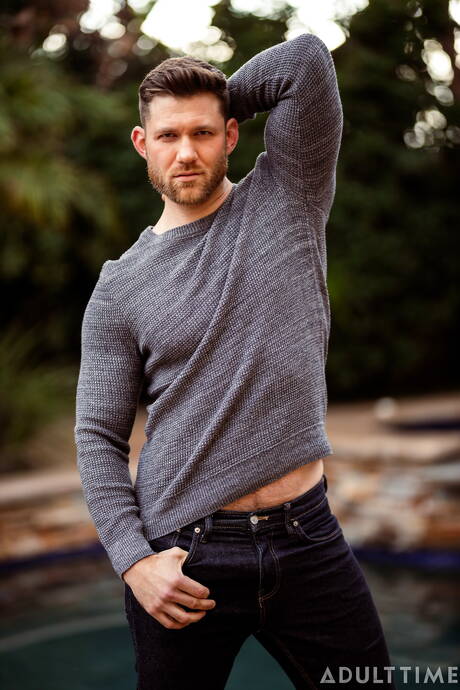 Nice american guys young dude Cyrus Stark and strong bull Caden Jackson have a good sex outside