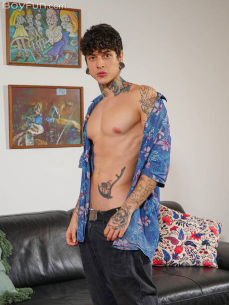 Latin beefcake Ethan Cruz posing nude and showing nice butt